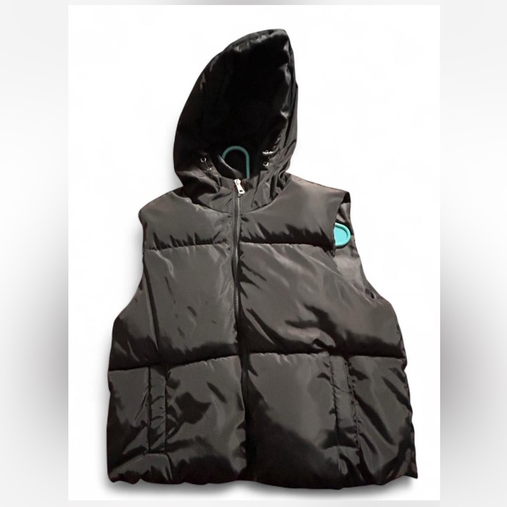 Charlotte Russe Black Puffer Vest